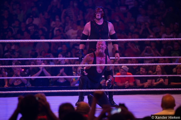 Wwe Raw 1000 Undertaker Kane