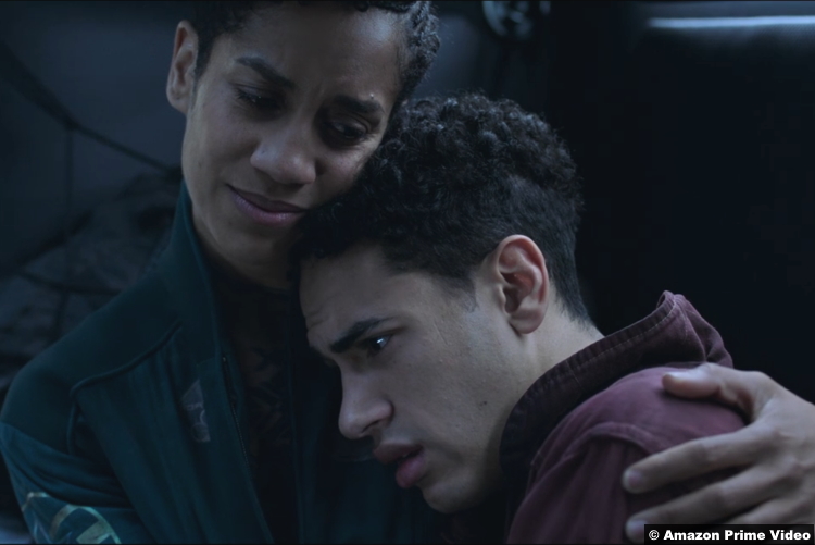 The Expanse S05e07: Dominique Tipper and Jasai Chase Owens as Naomi Nagata and Filip