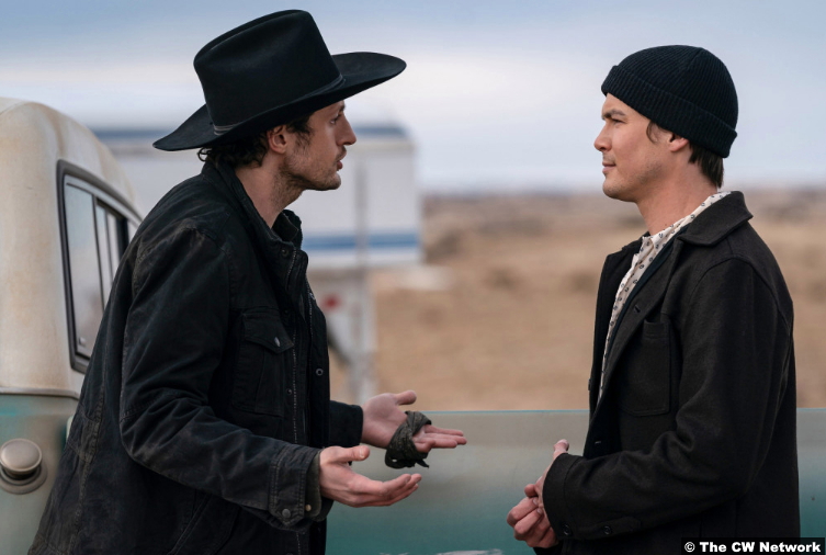 Roswell, New Mexico S03e08: Michael Vlamis and Tyler Blackburn as Michael Guerin and Alex Manes