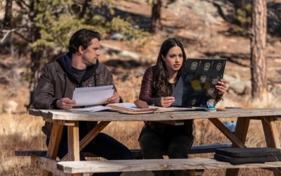 Roswell, New Mexico S03e09: Nathan Parsons and Jeanine Mason as Max Evans Liz Ortecho