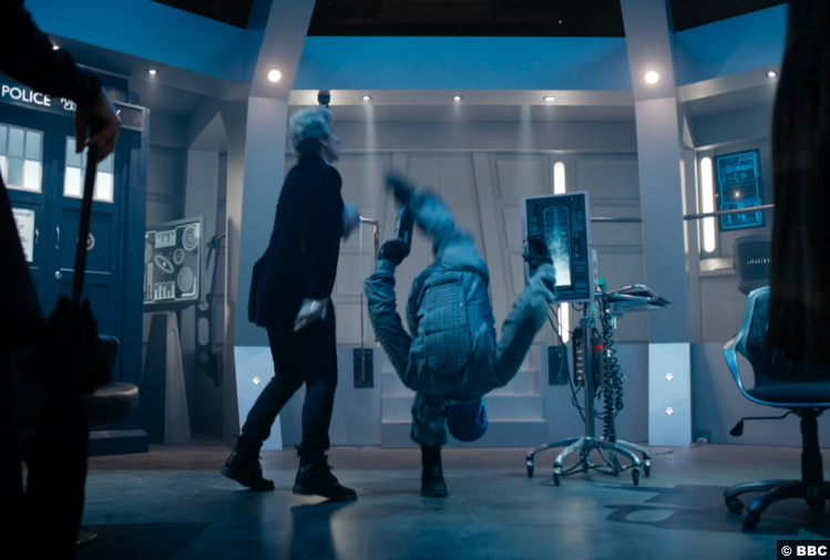 Doctor Who S10e11: Peter Capaldi and Oliver Lansley as The Doctor and Jorj