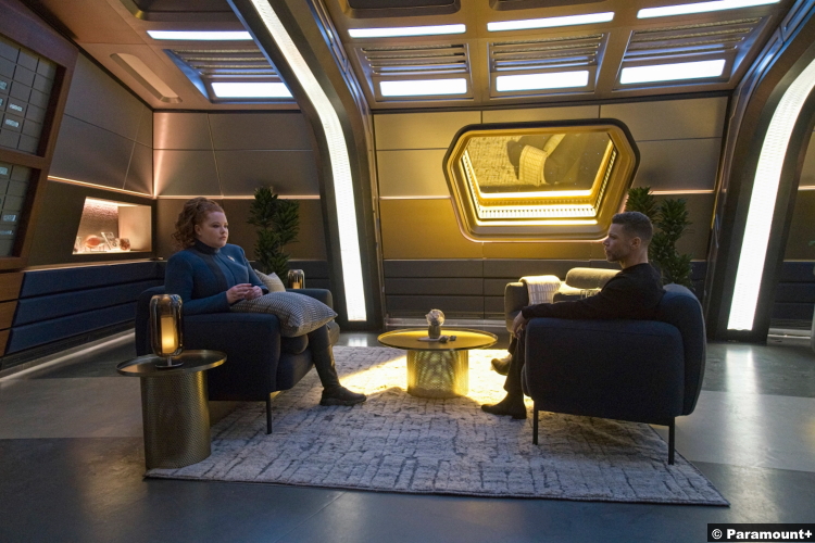 Star Trek Discovery S04e04: Mary Wiseman and Wilson Cruz as Sylvia Tilly and Hugh Culbert