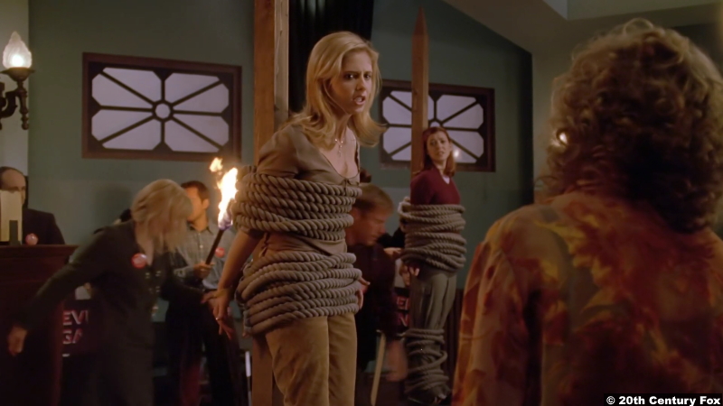 Buffy The Vampire Slayer S03e11 Sarah Michelle Gellar and Alyson Hannigan as Buffy Summers and Willow
