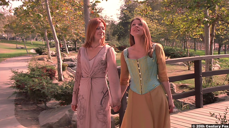 Buffy the Vampire Slayer S06e07: Alyson Hannigan and Amber Benson as Willow and Tara