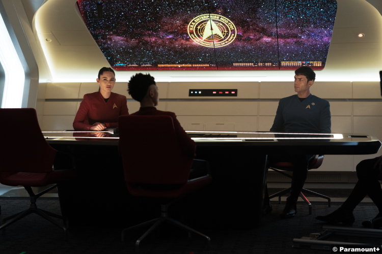 Star Trek Strange New Worlds S01e04: Christina Chong, Melissa Navia and Ethan Peck as La'an, Ortegas and Spock
