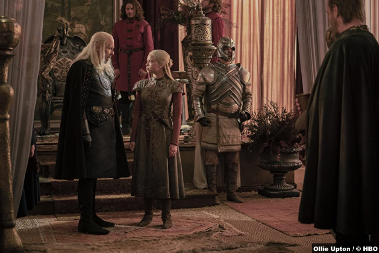 House of the Dragon S01e03: Paddy Considine and Milly Alcock as King Viserys and Princess Rhaenyra Targaryen